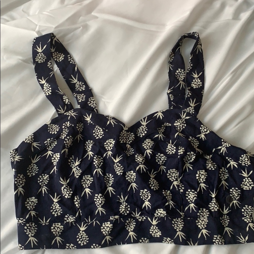 Crop top